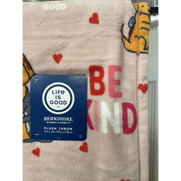 BE KIND Dogs Throw Blanket NWT 50x70” Life Is Good Pink Pet Rescue Adoption NEW - Picture 4 of 6